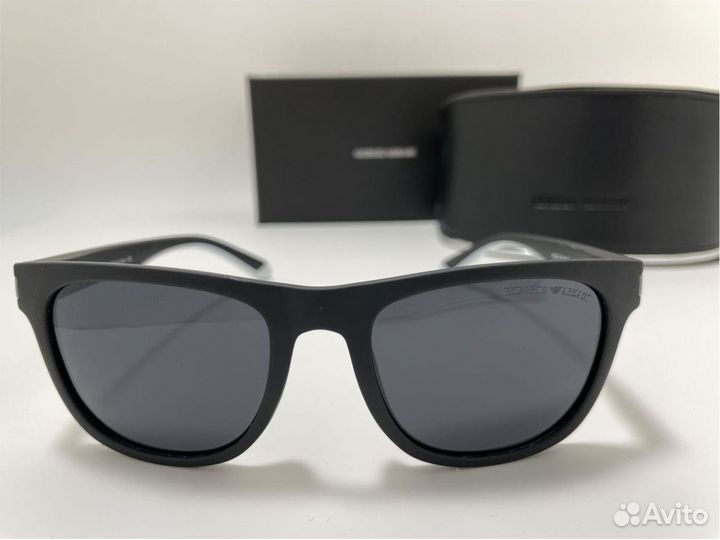 Солнечные очки Armani