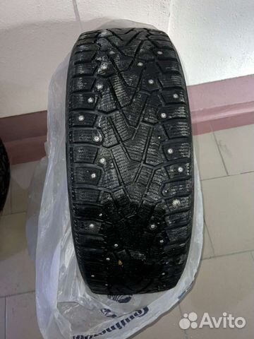 Pirelli Ice 215/55 R18