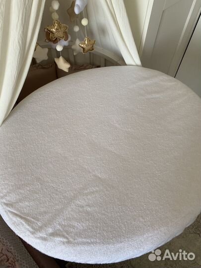 Кроватка круглая для новорожденного с маятником