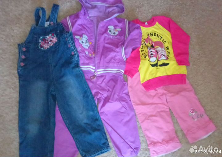 Огромный пакет с детскими вещами