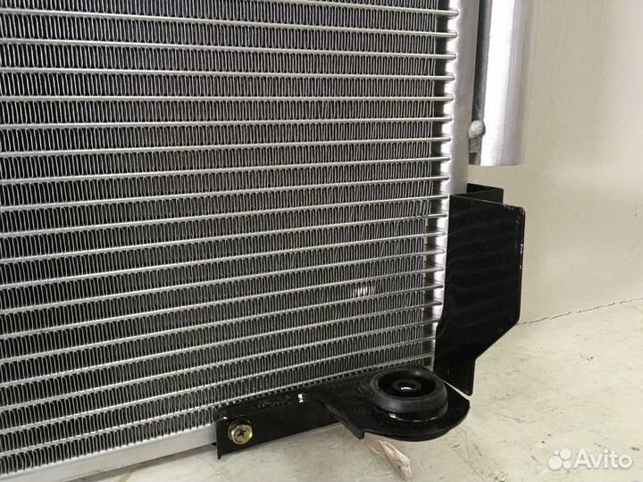 Радиатор кондиционера Тойота Ленд Крузер 200 07