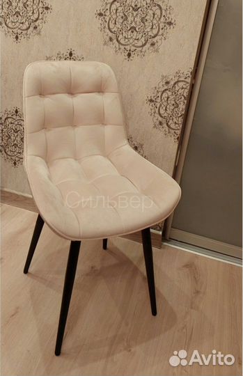 Стулья велюровые новые