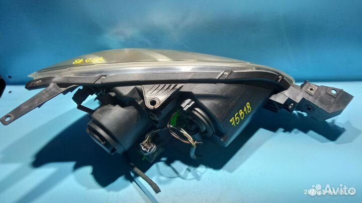 Фара левая для Mazda 3 2003-2009