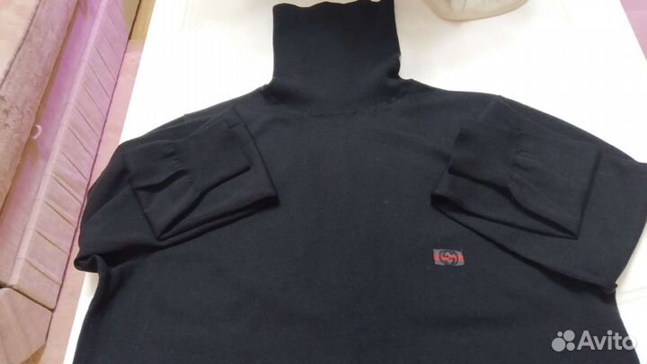 Yves Sant Laurent, Max Mara, Gucci трикотаж