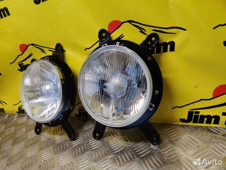 Фара (оригинал Япония) передняя Nissan Patrol Y60