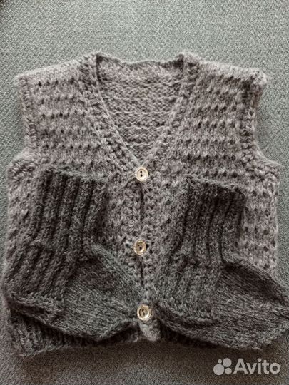 Жилетка для мальчика вязаная
