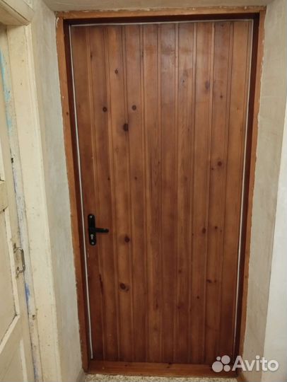 Дверь входная бу деревянная с коробкой