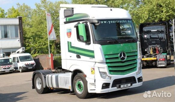 Pазбираем грузовик Mercedes-Benz Actros mpiv с 201