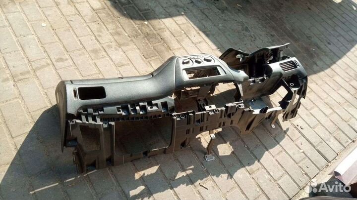 Торпедо панель mitsubishi lancer 9