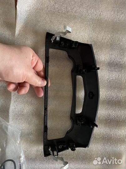 Штатное головное устойство на nissan qashqai