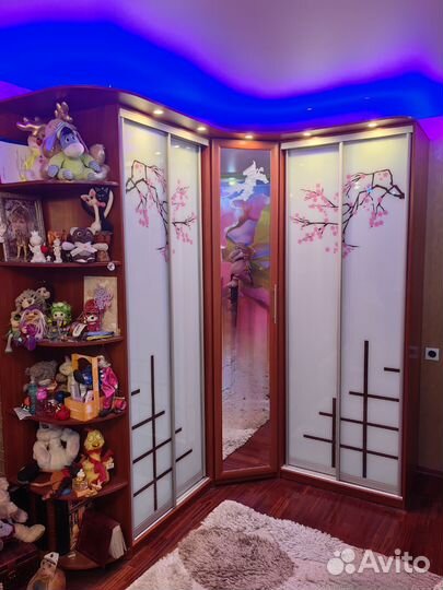 Шкаф купе угловой с зеркалом