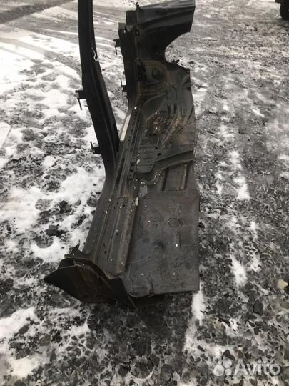 Порог кузовной левый Opel Zafira B