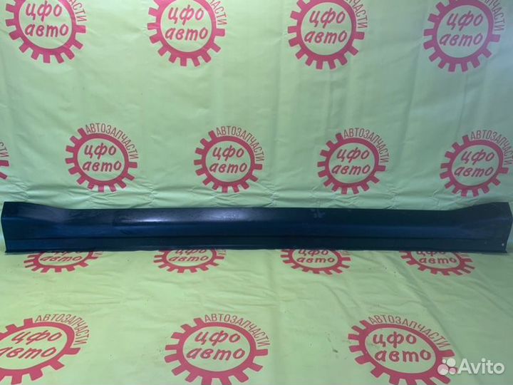 Накладка на порог наружная правая Mitsubishi