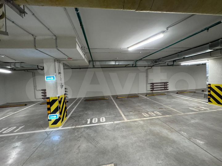 Машиноместо, 16 м²