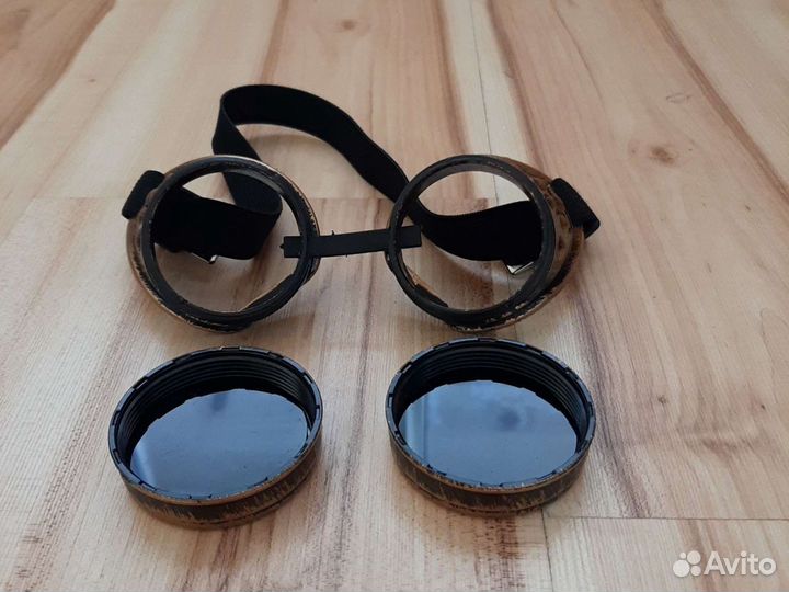 Солнцезащитные очки мужские