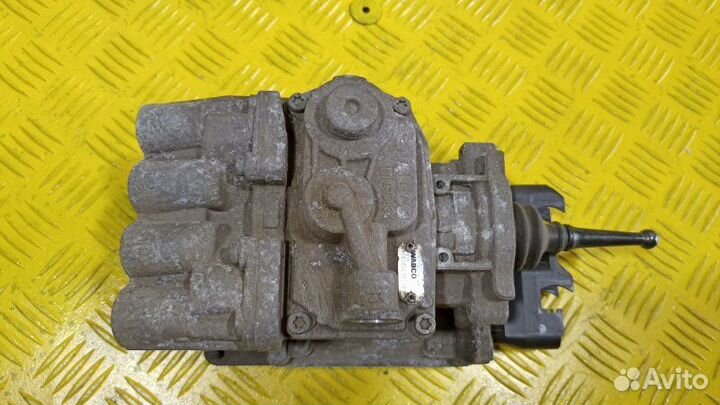 Главный тормозной кран Man Tgl