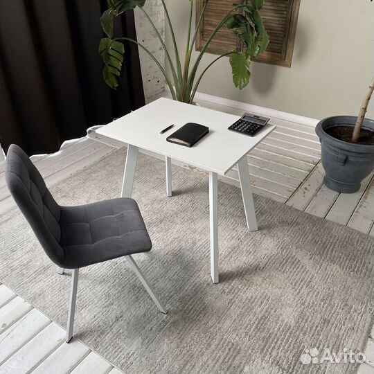 Компьютерный стол Ник 80*60 см. белые ножки