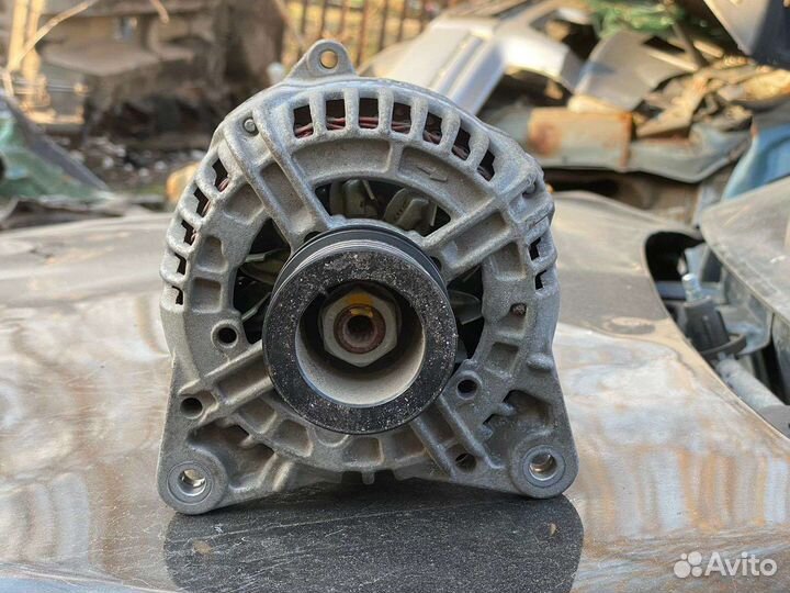 Генератор Renault Logan К4М