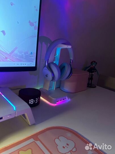 Подставка для наушников