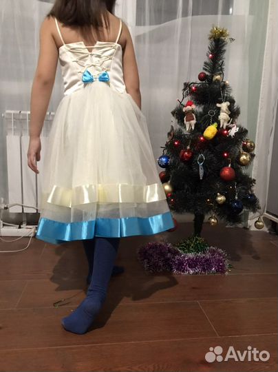 Нарядное платье на утренник 4-5 лет