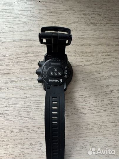 Спортивные часы Suunto 9