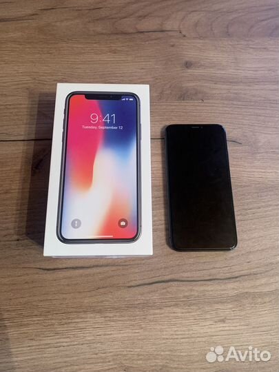 iPhone X, 64 ГБ