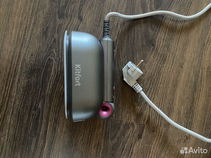 Утюг отпариватель 2в1 Kitfort