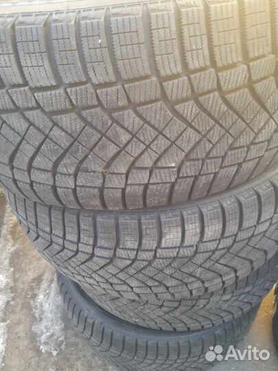 Pirelli P Zero Winter 285/60 R18 116T