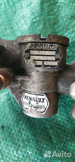 Регулятор давления в топливной рампе Renault