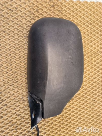 Правое зеркало Chevrolet Niva на зап.части