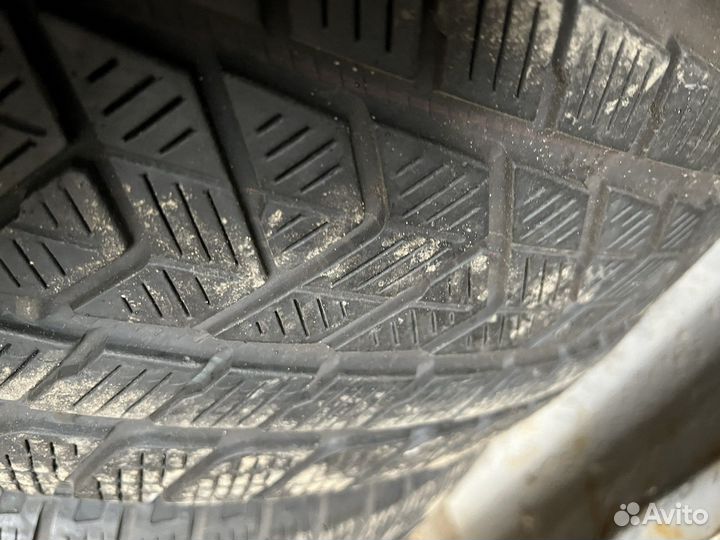 Pirelli Scorpion Winter 295/45 R20