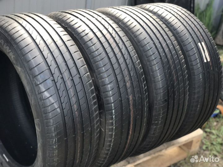 Firestone Roadhawk 225/55 R19