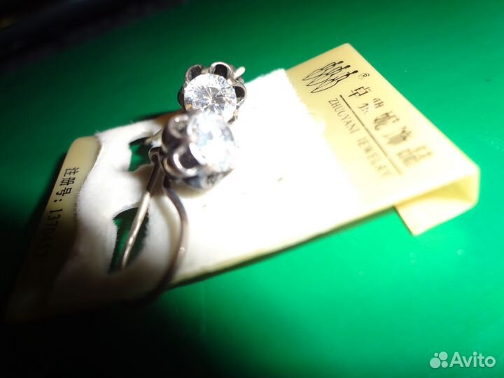 Серьги серебряные с красивыми цвет. Винтаж