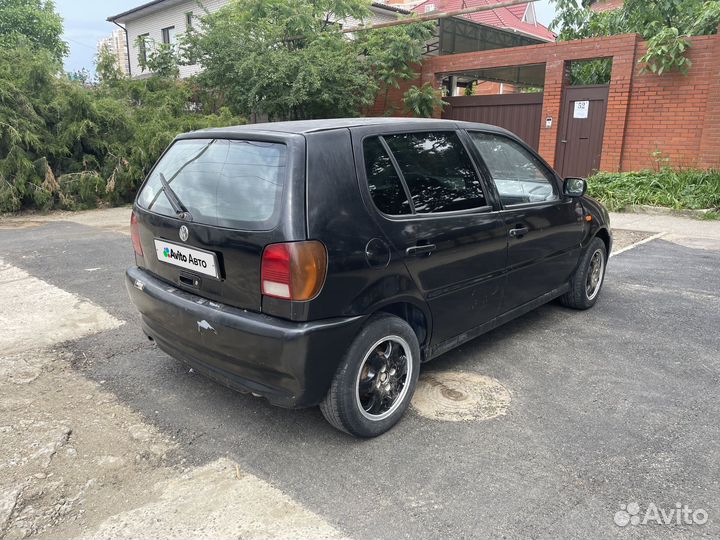 Volkswagen Polo 1.4 МТ, 1996, 222 222 км
