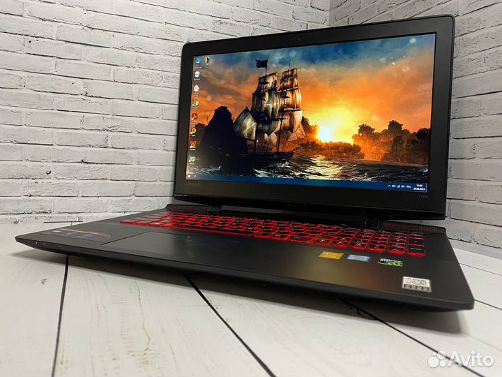 Игровой ноутбук Lenovo i5/8Gb/FHD/2видео/SSD/4ядра