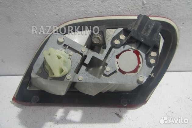 Фонарь задний правый внутренний