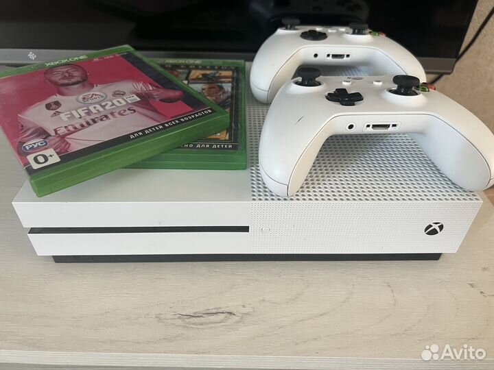 Игровая консоль xbox one