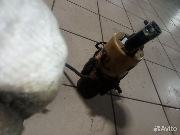 Насос Гура Мазда 3