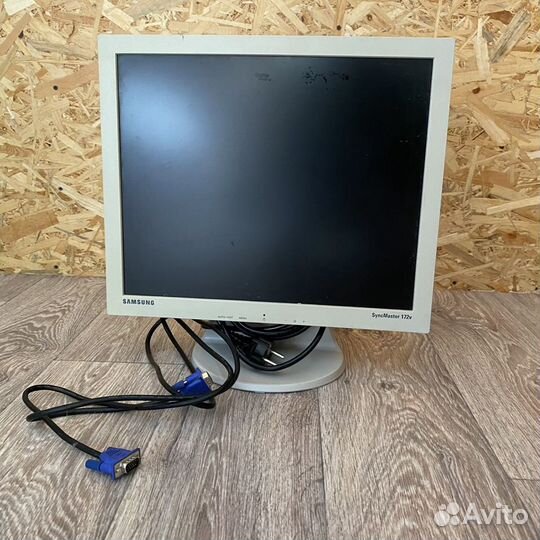 Монитор Samsung