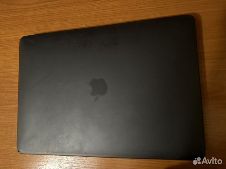 Apple MacBook Pro 13 2019 touch bar