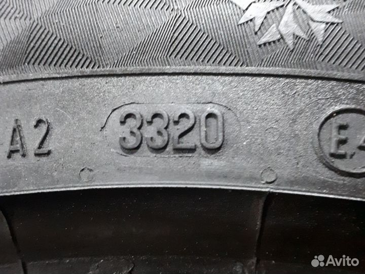 Continental ContiVikingContact 7 215/50 R17 95T