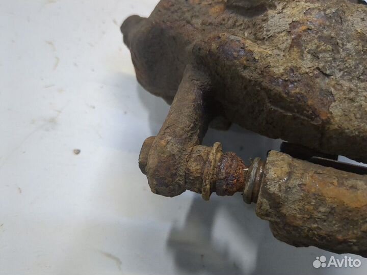 Суппорт Nissan Note E11, 2009