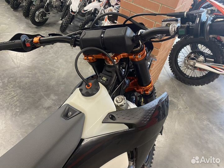 Мотоцикл эндуро PitonMoto MX8 T250L 2T