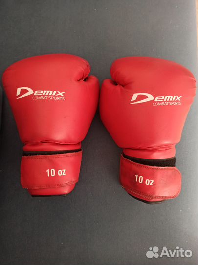 Боксерские перчатки 10 oz