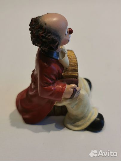 Фарфоровые статуэтки