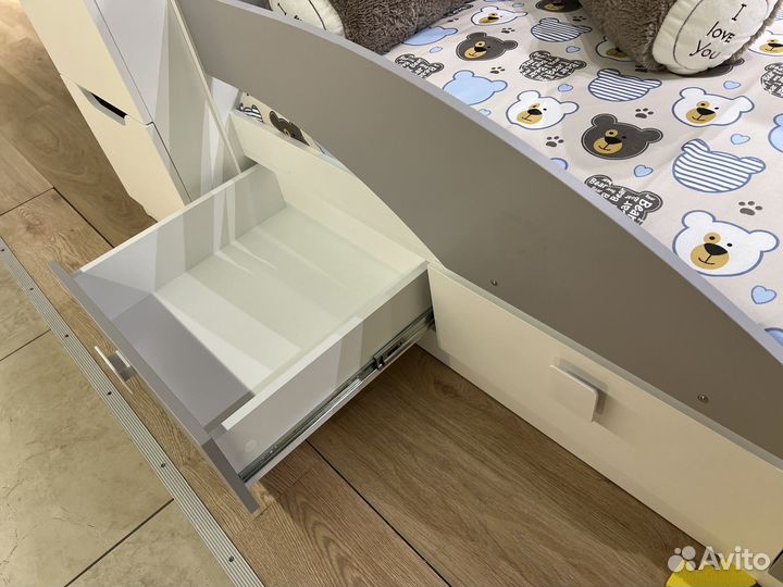 Детская кровать с бортом и ящиками Umka-5