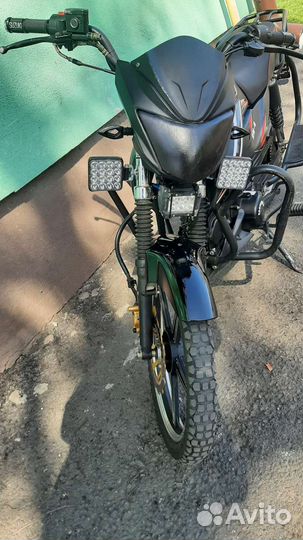 Regulmoto RM4