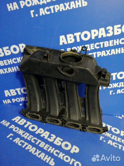 Коллектор впускной Renault Logan 1 седан K4M 2012