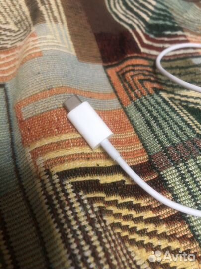 Беспроводная зарядка iPhone