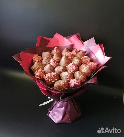 Букет клубника в молочном шоколаде